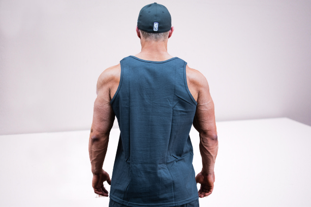 JL Small Logo Singlet - Black with Gold